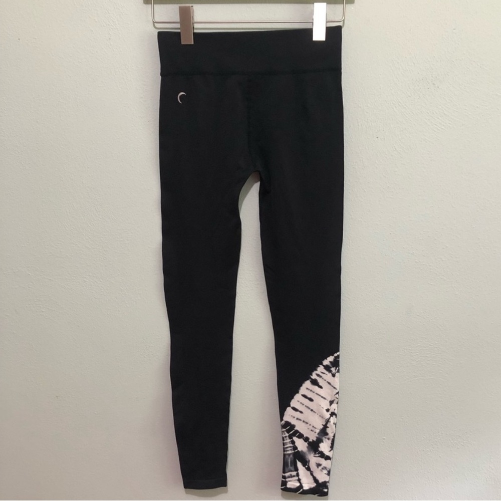 ⭐️Zyia Hendrix Leggings⭐️
